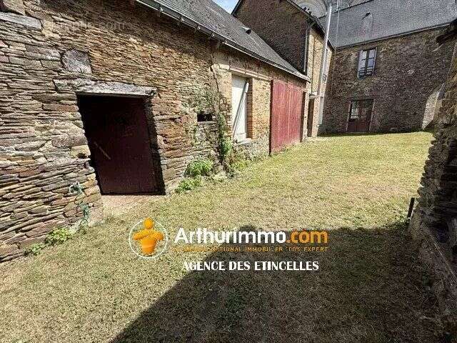 Maison à ROUGE