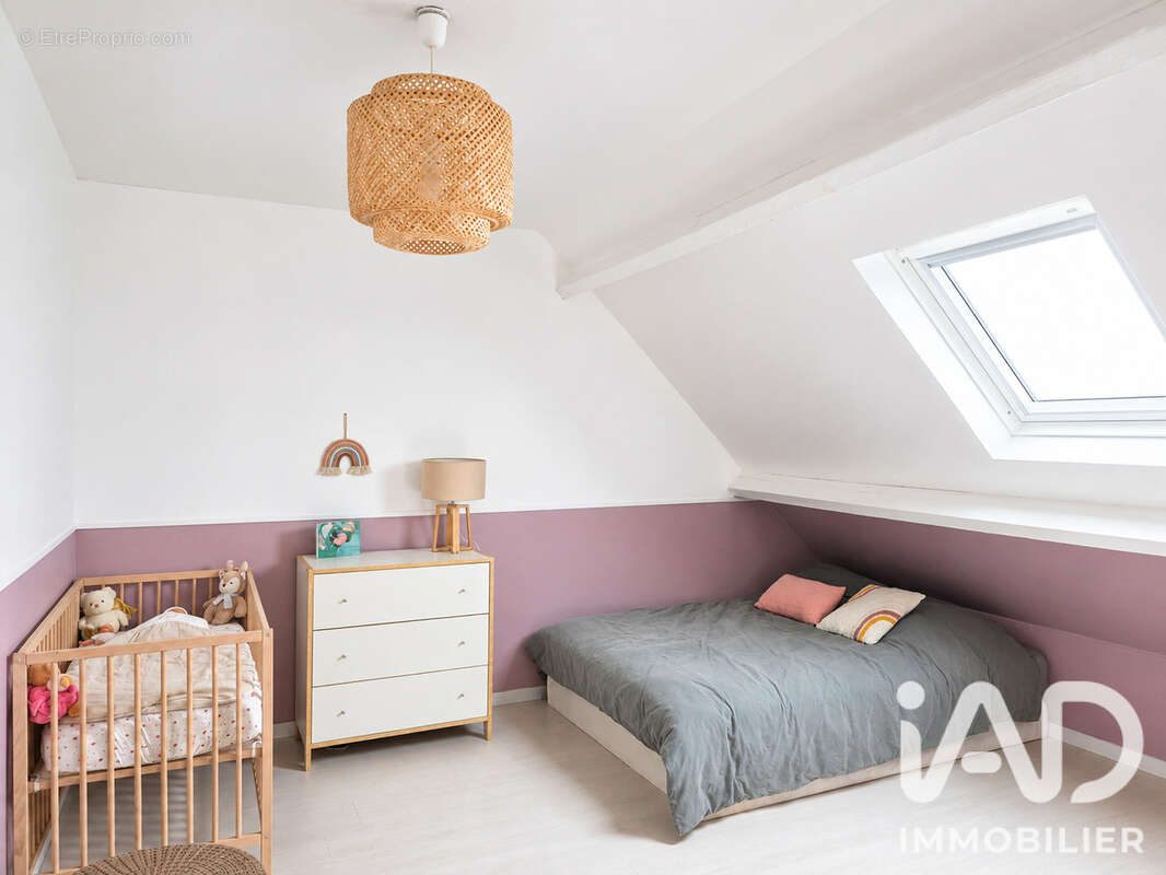 Maison 177 m² à Orcemont  - photo 7