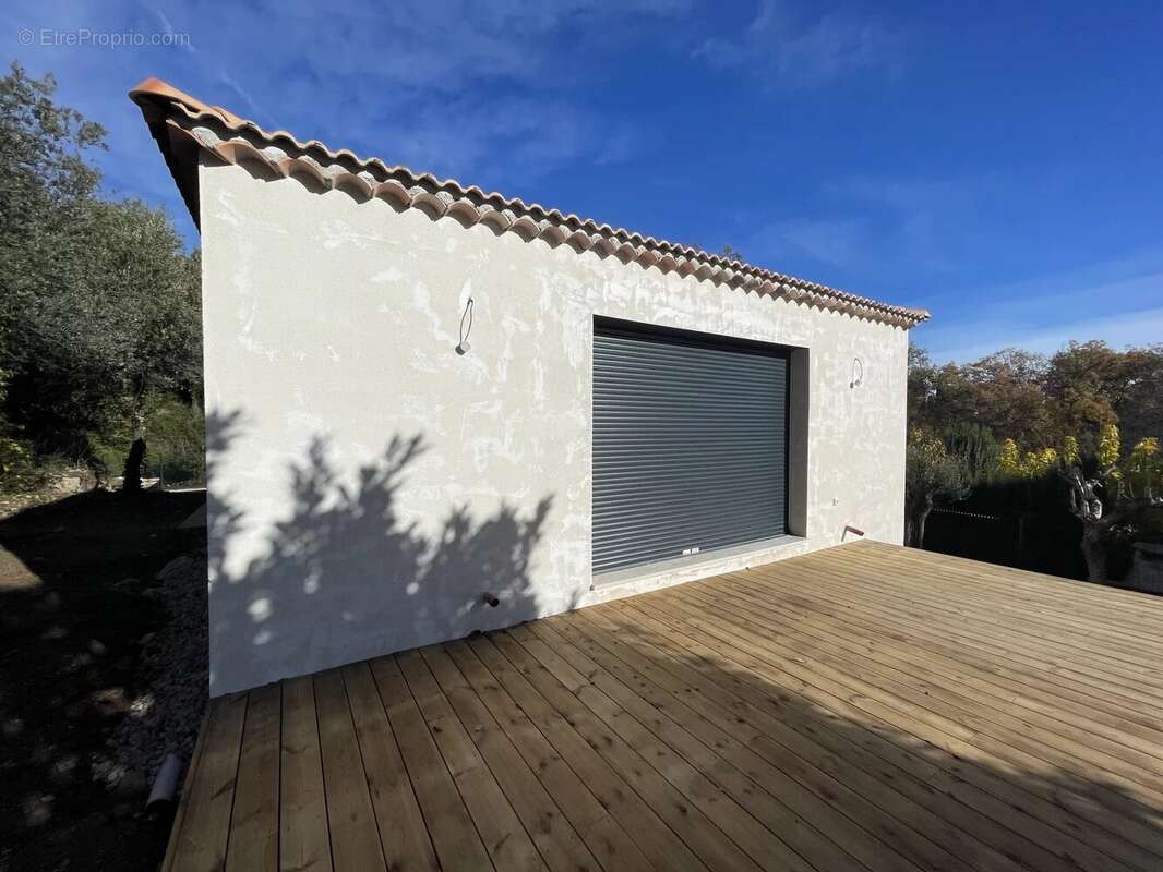 Maison à FIGANIERES