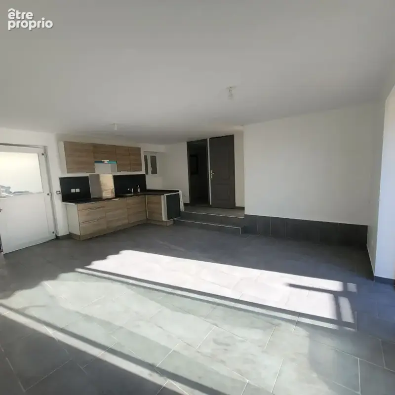 A vendre un  superbe appartement 2/3 pièces avec grande terrasse ensoleillée - photo 4