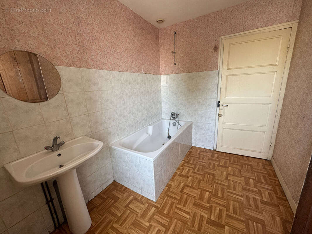 Maison 72m² à landivisiau - photo 4