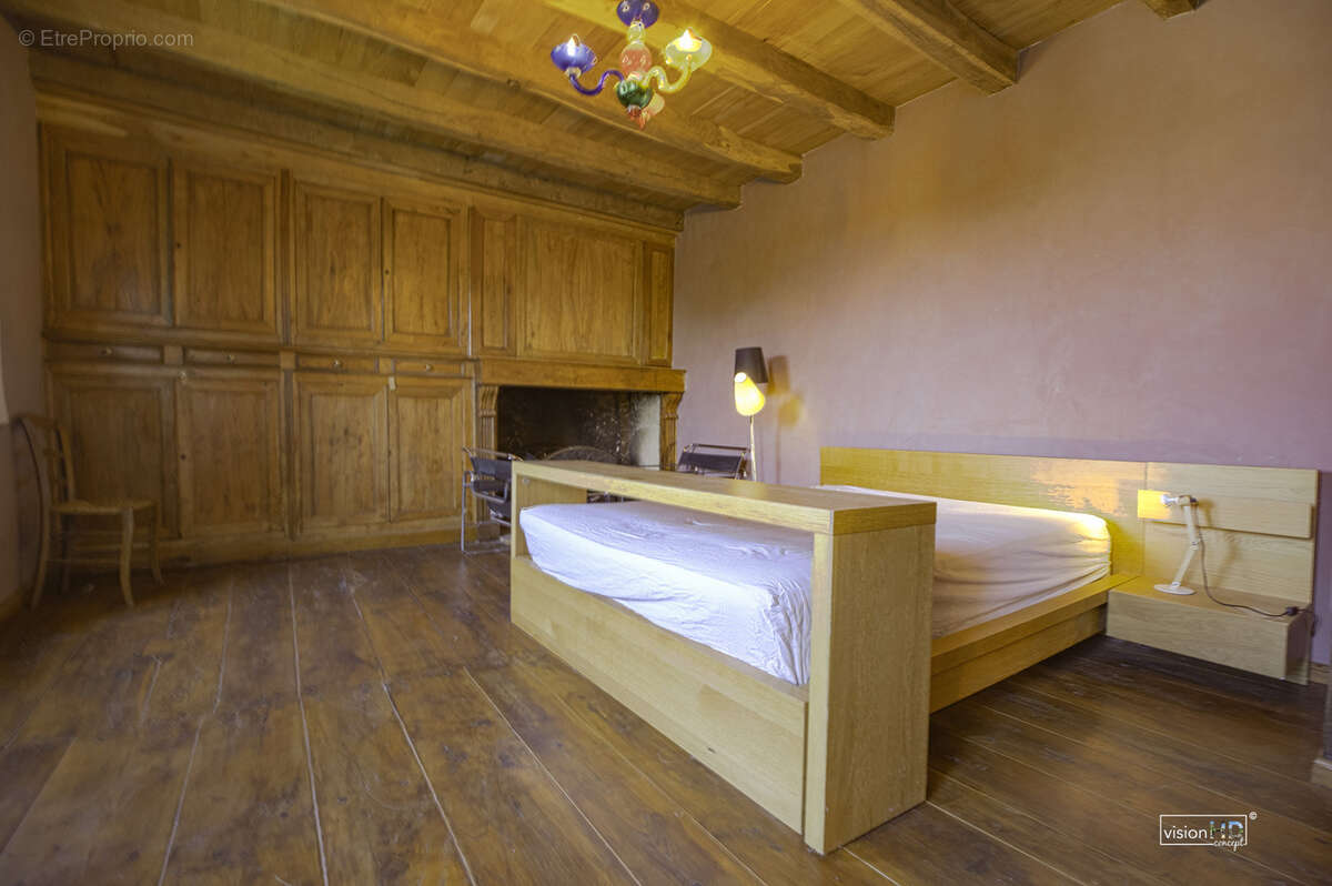 Maison à CRANDELLES