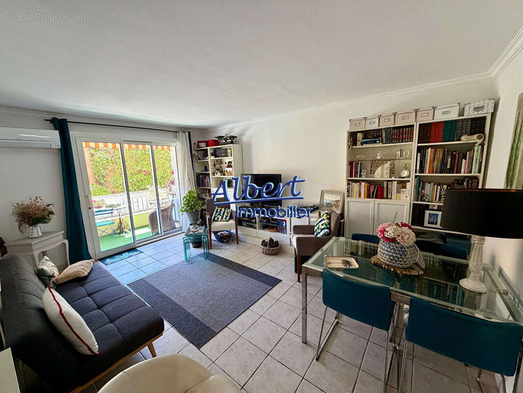 Appartement à SANARY-SUR-MER
