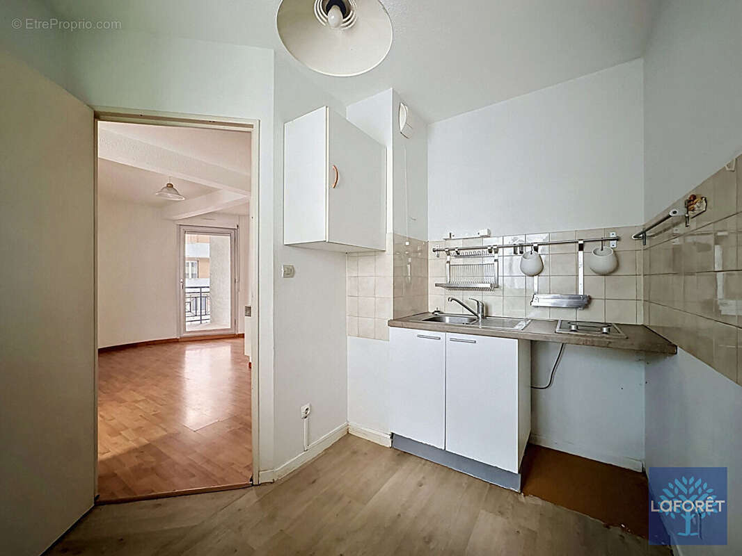 Appartement T2 parking couvert et cave - photo 5