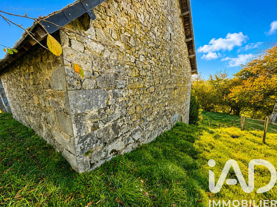 Maison 79 m² à Liginiac  - photo 8