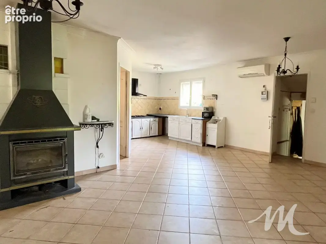 Maison à vendre de plain-pied avec atelier et jardin paysager Barjols 83670 - photo 10