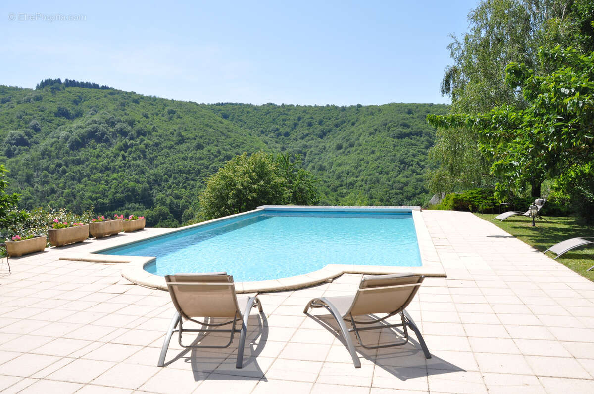 Maison à LAVAL-DE-CERE