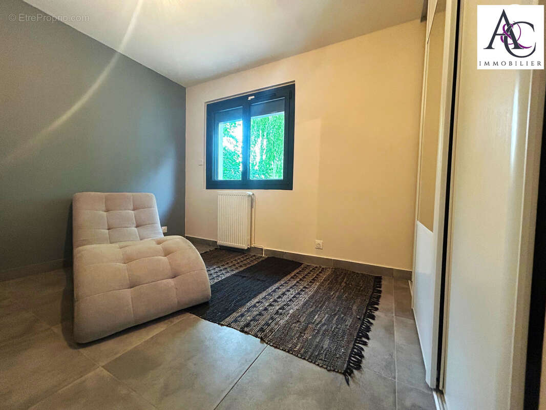 Maison à SAINT-DOULCHARD