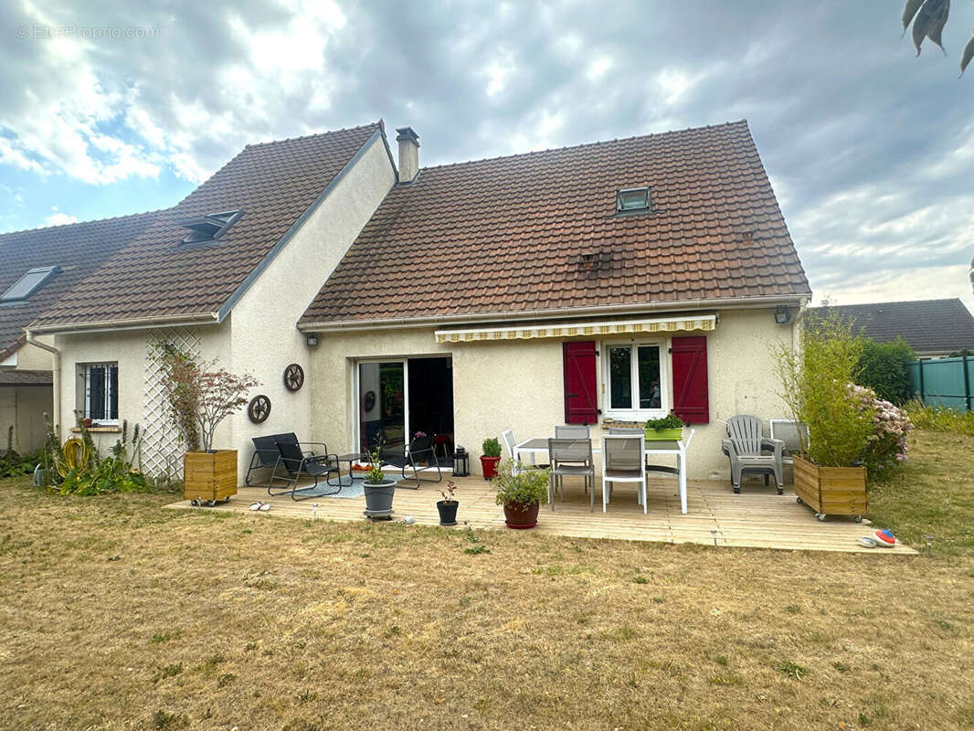 A Porcheville - Maison familiale 4 chambres - 120 m² - terrain de 506 m² - photo 12