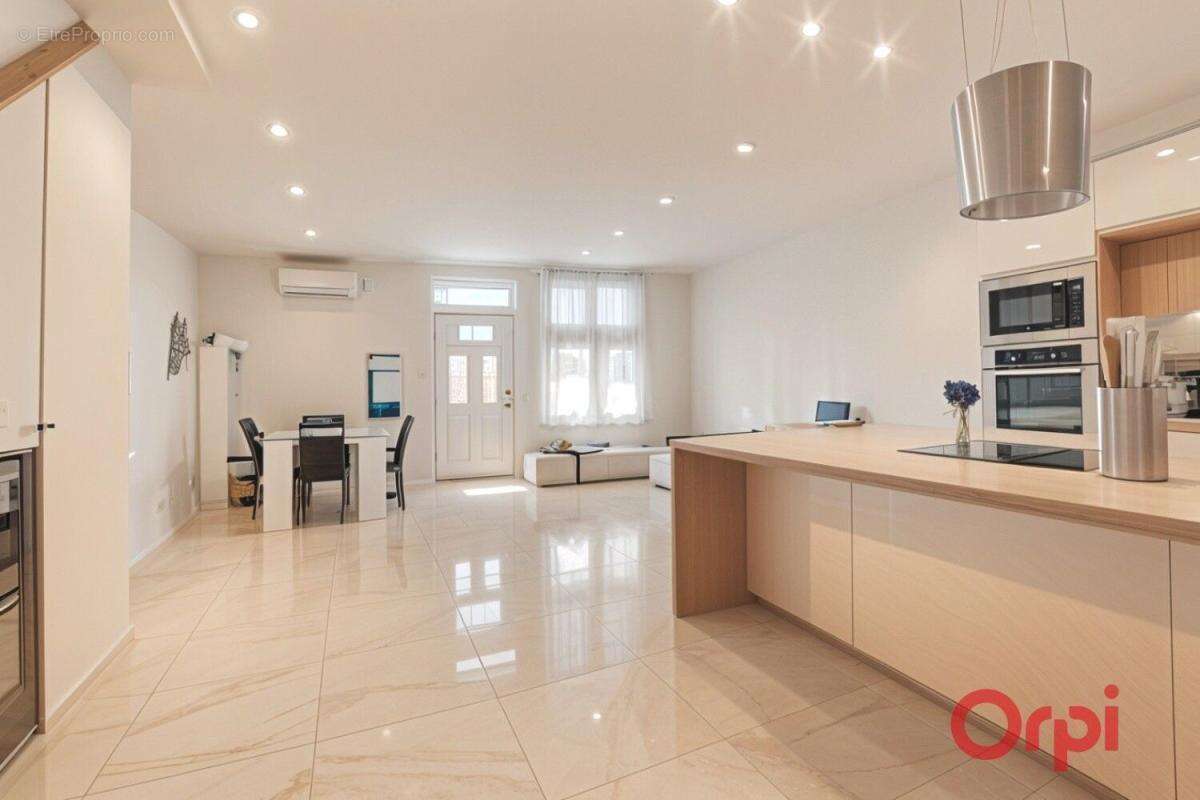Maison à MARSEILLE-11E