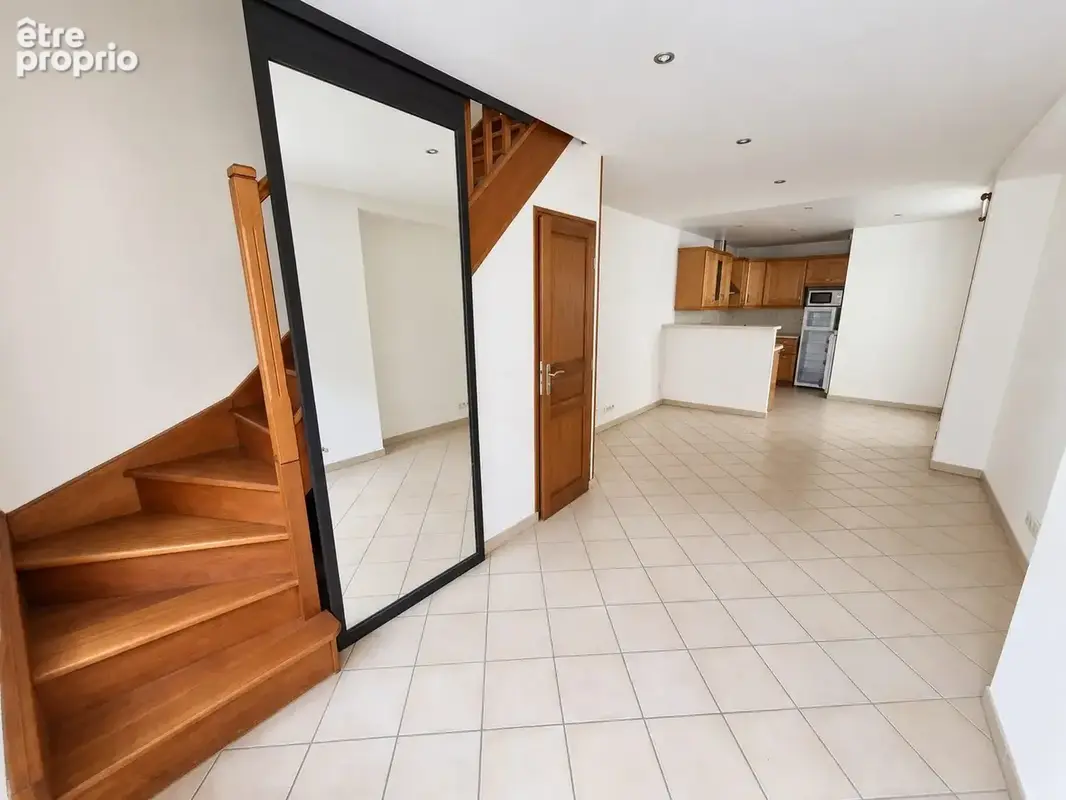 Appartement à SAINT-ARNOULT-EN-YVELINES