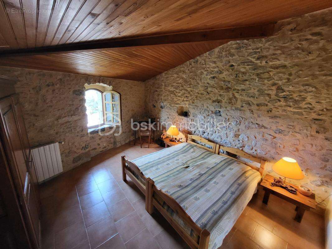 Maison à SAINT-FELIX-DE-PALLIERES