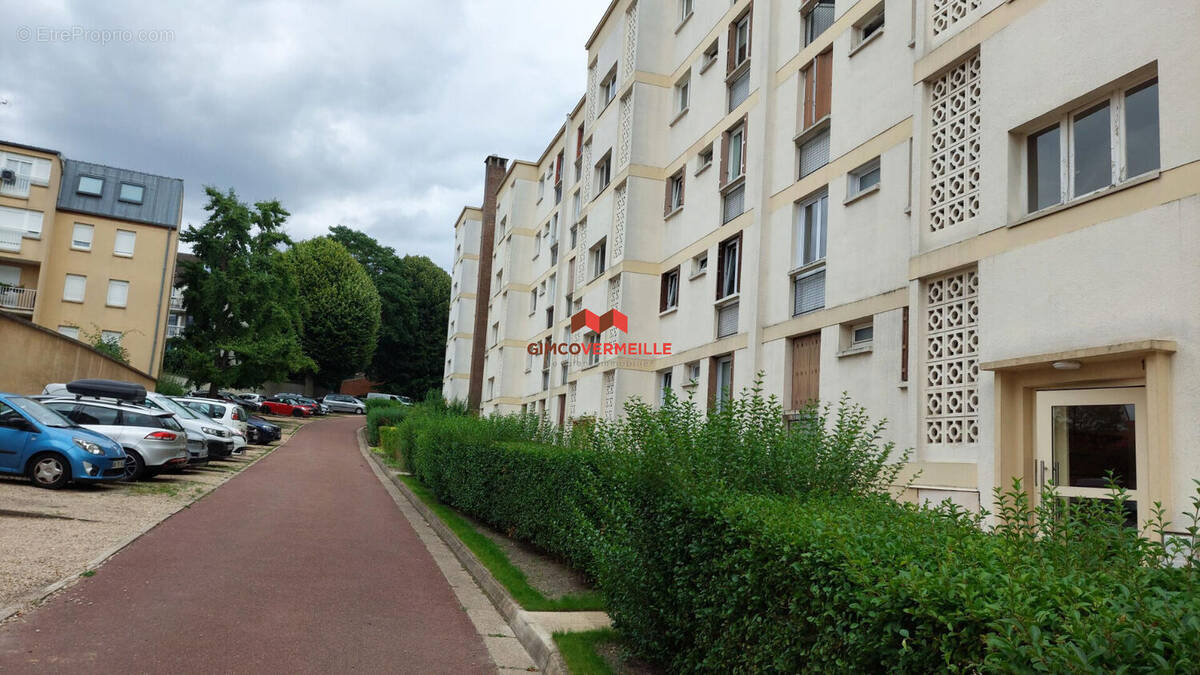 Appartement à RUEIL-MALMAISON