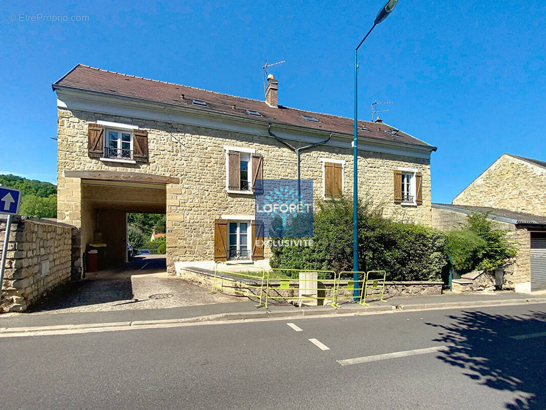 Appartement à VAUREAL