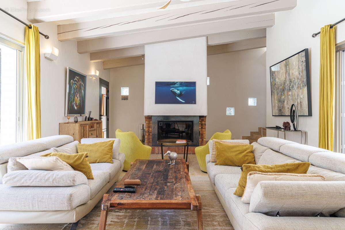 Maison à PUGET-SUR-ARGENS