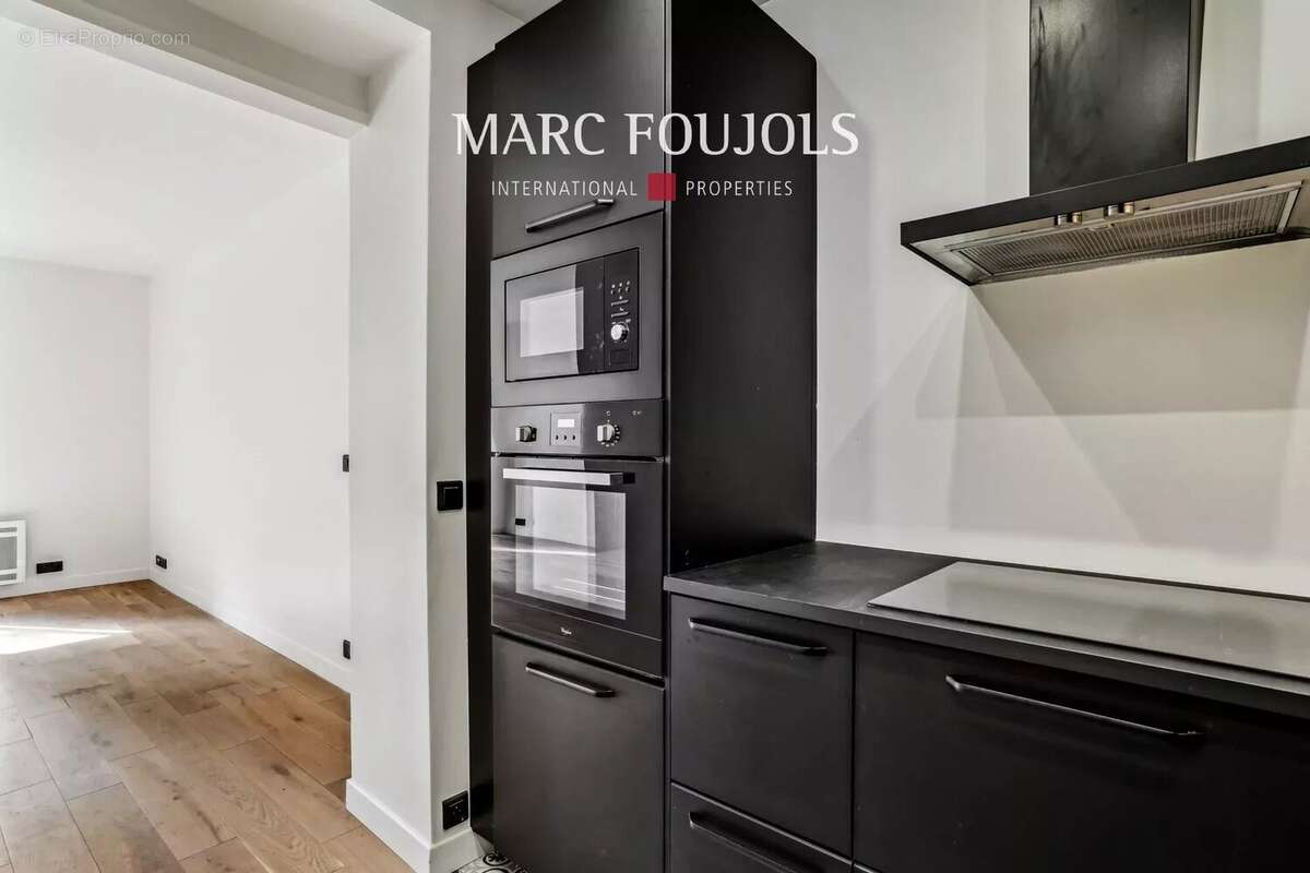 Appartement à PARIS-18E