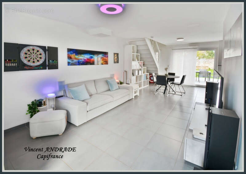 Maison à BRIERES-LES-SCELLES