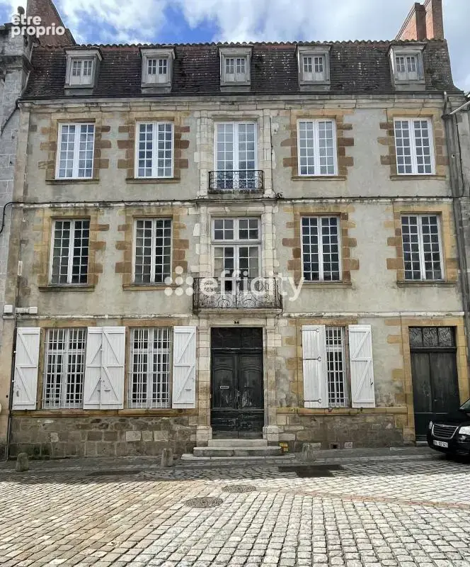 Maison à CONFOLENS