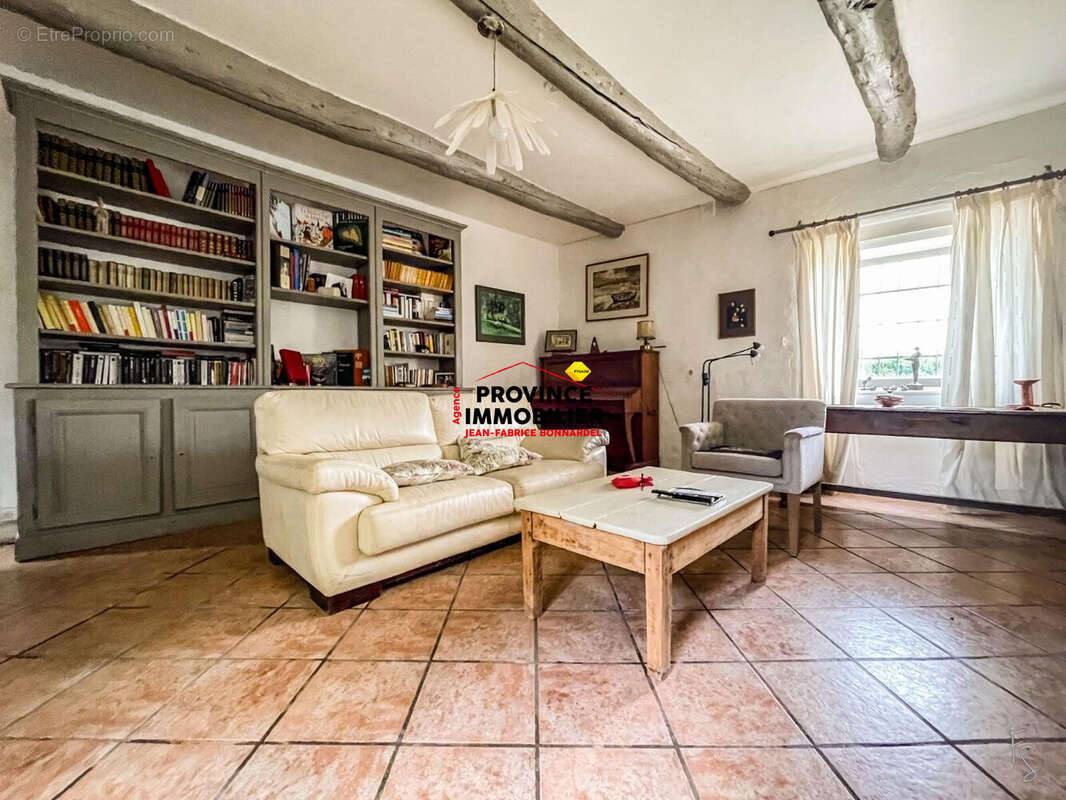 Maison 229 m² à Rochegude  - photo 9