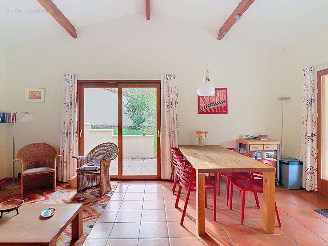 Maison à GOURDON