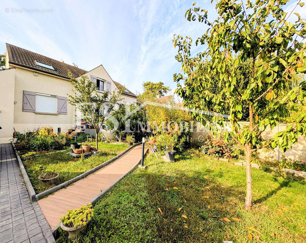 Maison à SAINT-LEU-LA-FORET