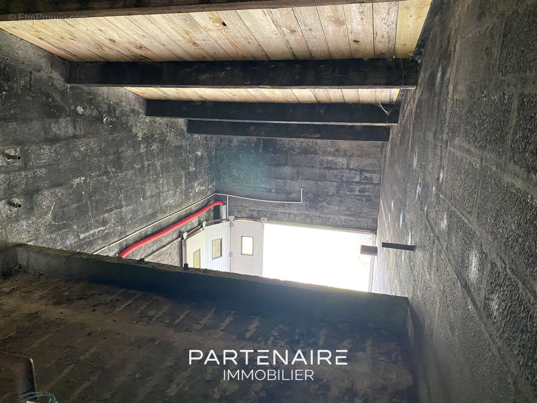 Parking à GROSBREUIL