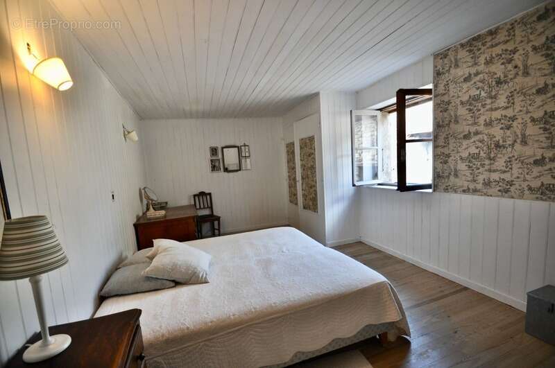 Dpt Alpes de Haute Provence (04), à vendre Proche Annot  Maison de charme en pierres 6 pièces 110 m² Terrasse, Vue - photo 10