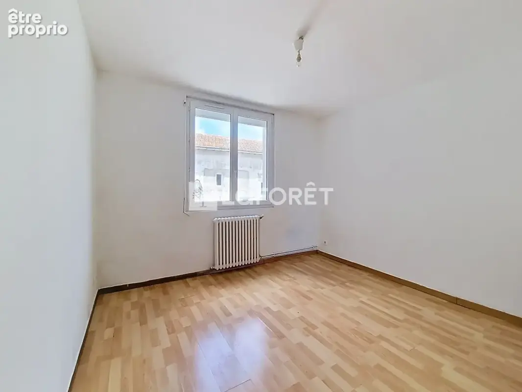 Ensemble immobilier à Méan-Penhoët (maison plain-pied et local commercial) - photo 4