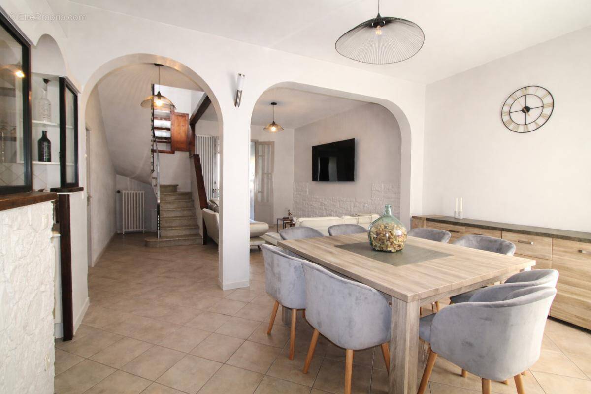 Maison à FERRALS-LES-CORBIERES