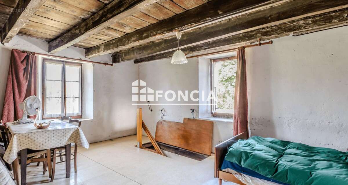 Maison à CORNIER