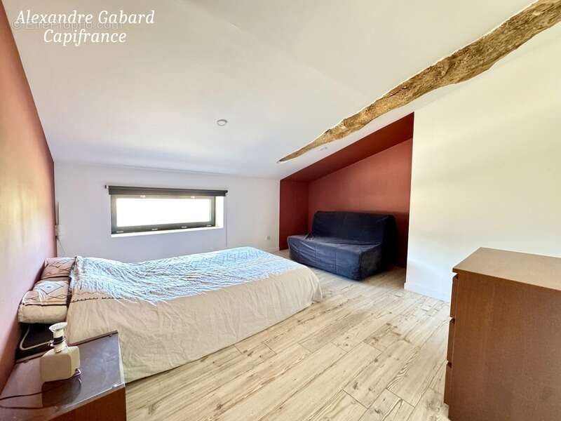 SUD REOLAIS - Maison en pierre rénovée - 7 chambres - Terrain 5 000 m² - Piscine - Dépendances - photo 30