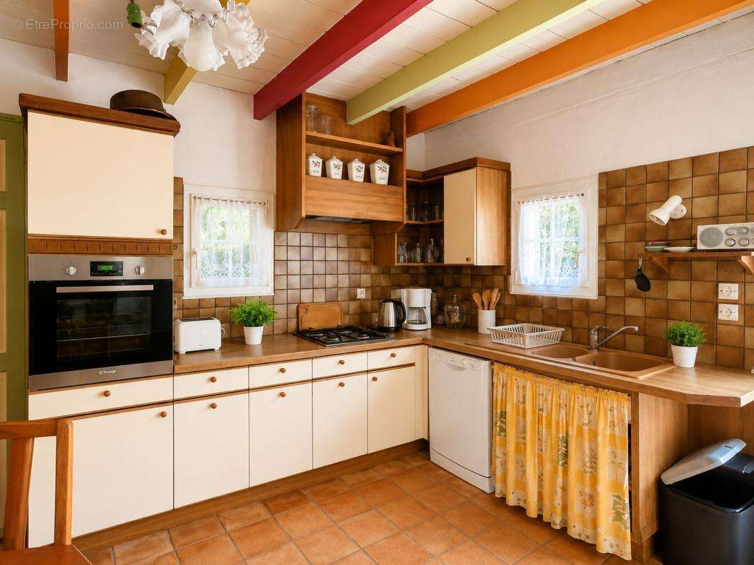 Maison 159 m² à Semussac  - photo 8