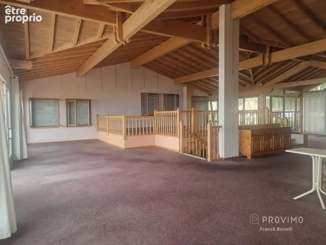YVOIRE — Vue panoramique sur le Léman, deux terrasses et un potentiel rare - photo 3