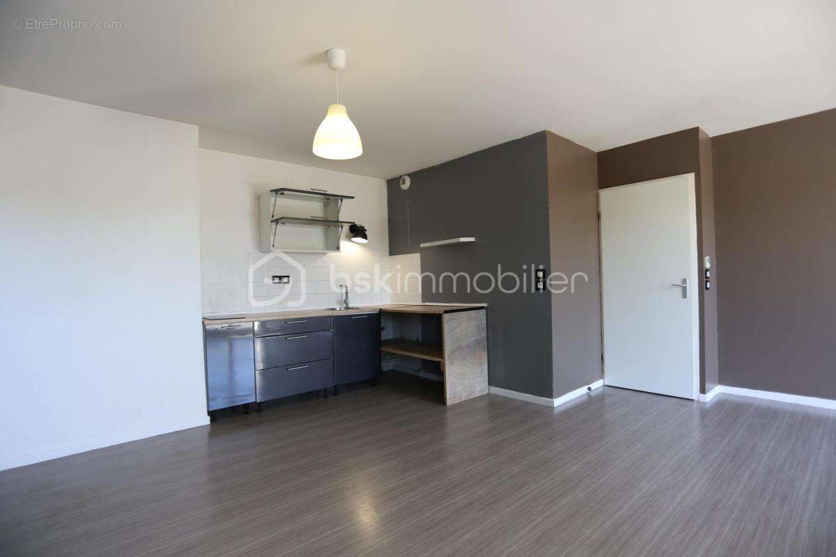Appartement à SALLAUMINES