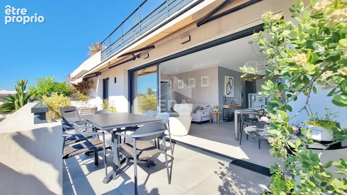 Photo Appartement à Saint-Laurent-Du-Var au prix de 699 000€