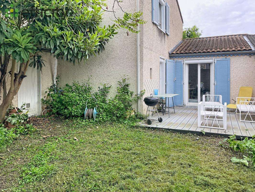 Maison à SAINT-SYMPHORIEN-D'OZON