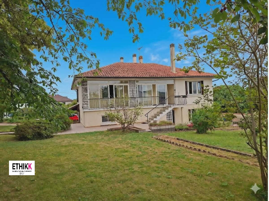 Maison à MONEIN