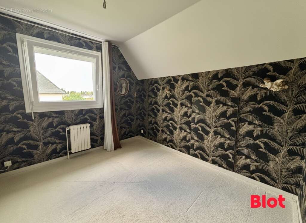 Maison 127 m² à Orgeres  - photo 9