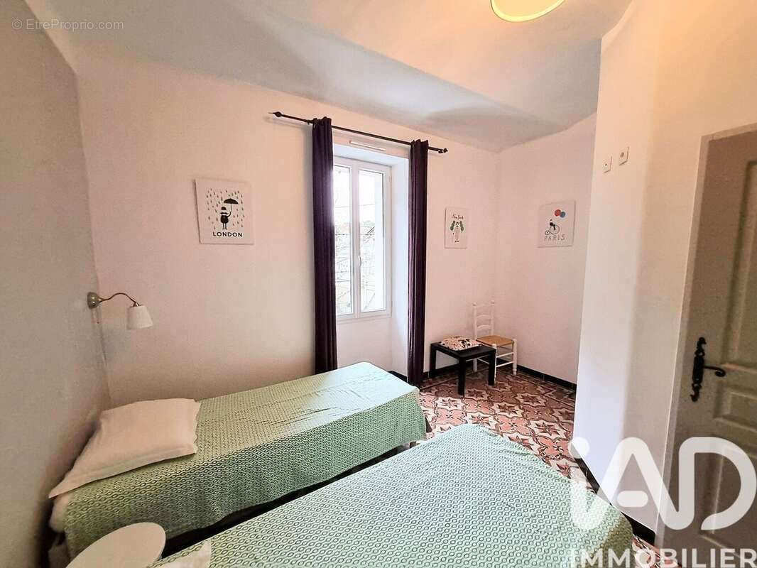 Photo 9 - Maison à SAINT-JULIEN-LES-ROSIERS