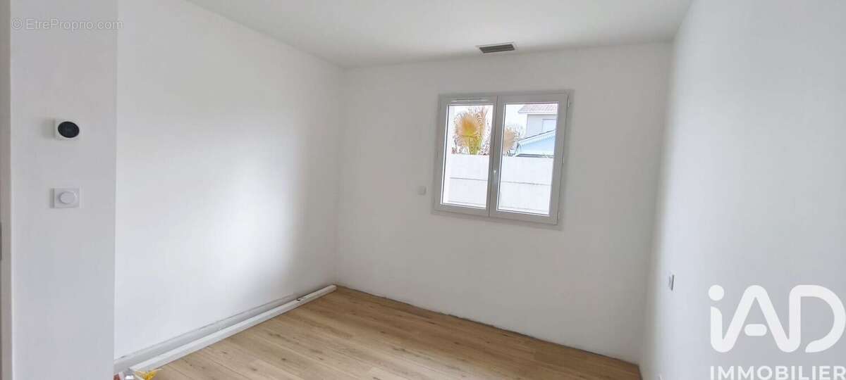 Photo 5 - Maison à PARENTIS-EN-BORN