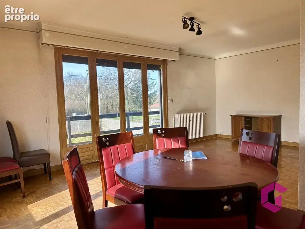 Maison Individuelle à Rénover avec Grand Jardin - Un Potentiel à Saisir ! - photo 5