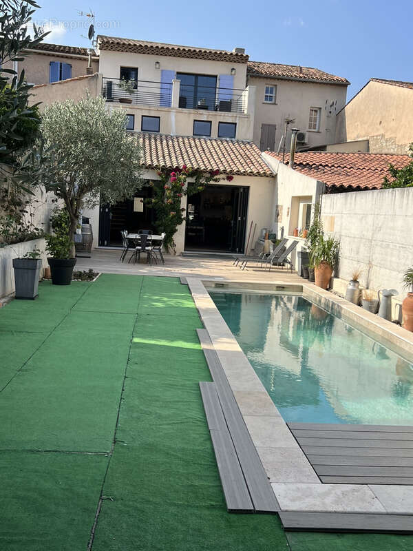 Maison d'exception avec piscine - photo 2