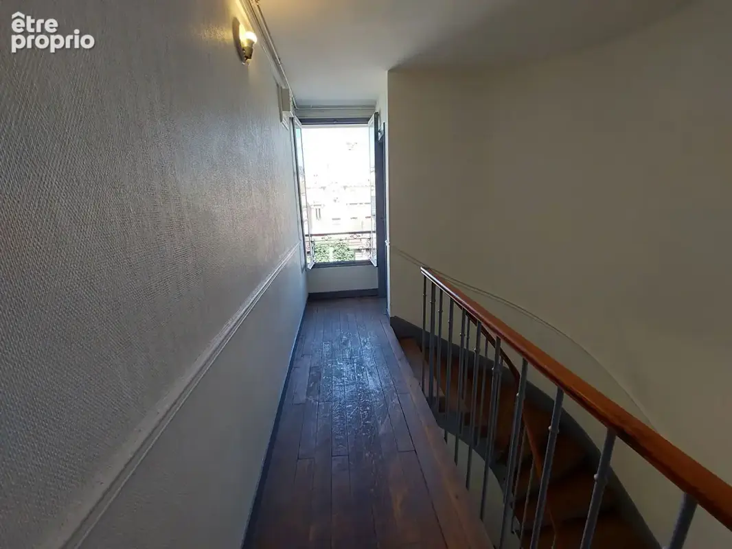 Exclu avl  pantin - hoche  plein coeur du triangle d'or  2 pièces  38  m²  4ème et dernier étage  lumineux & sans vis-à-vis  cav - photo 8