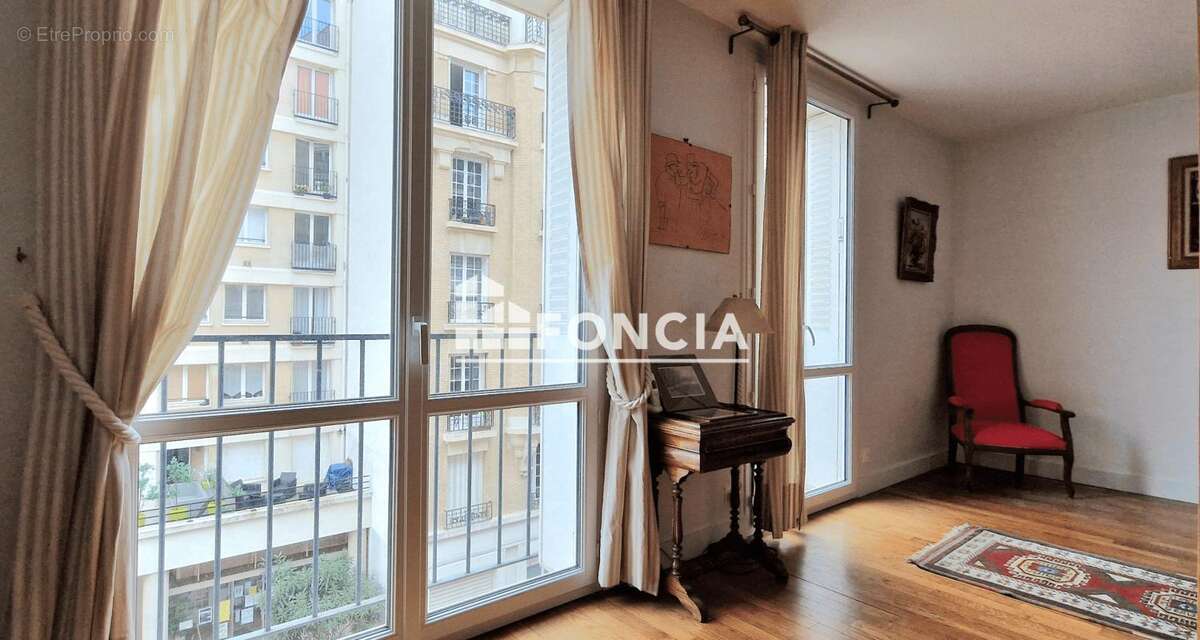 Appartement à PARIS-12E
