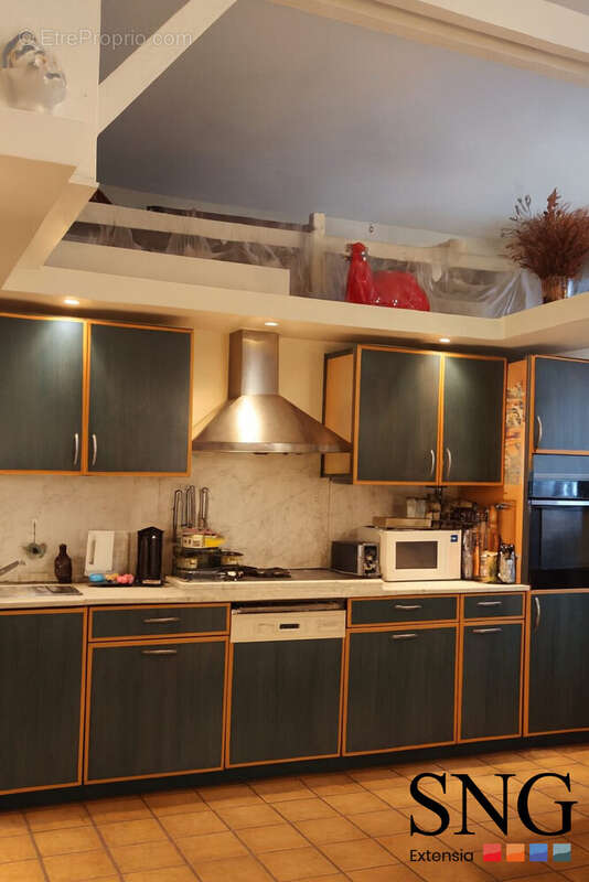 Appartement à PARIS-20E