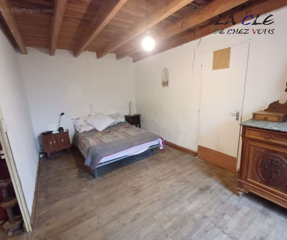 Maison à LE BEUGNON