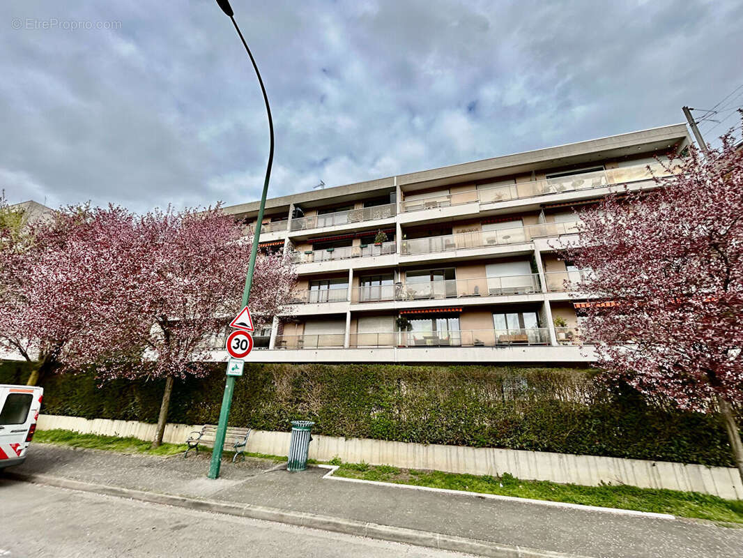 Appartement à NOGENT-SUR-MARNE