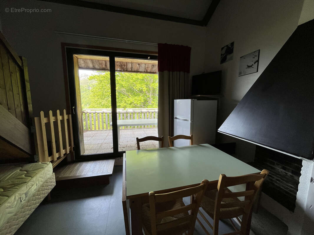 T2 duplex avec terrasse secteur font de cere - photo 3