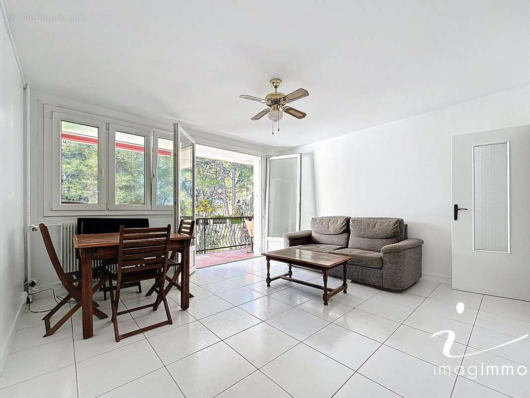 Appartement à CASTELNAU-LE-LEZ