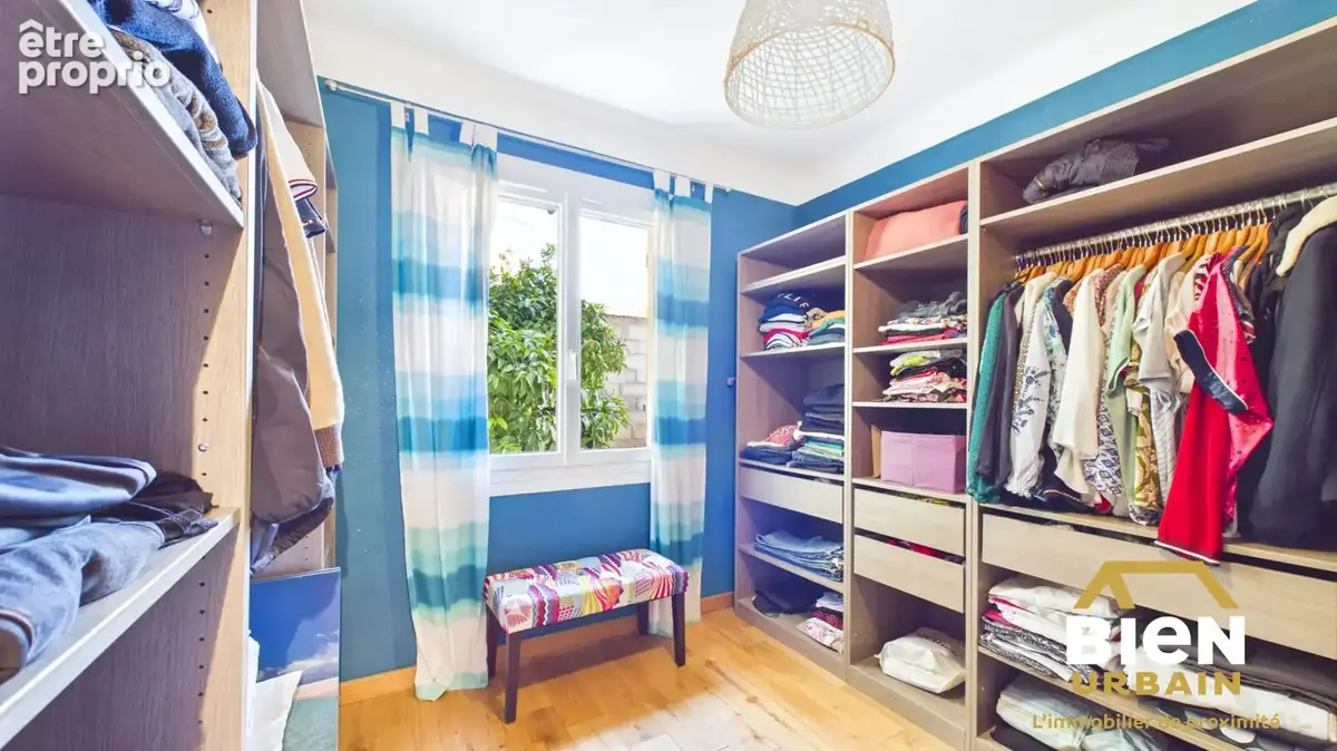 Maison 135 m² à Saint-Gilles  - photo 9